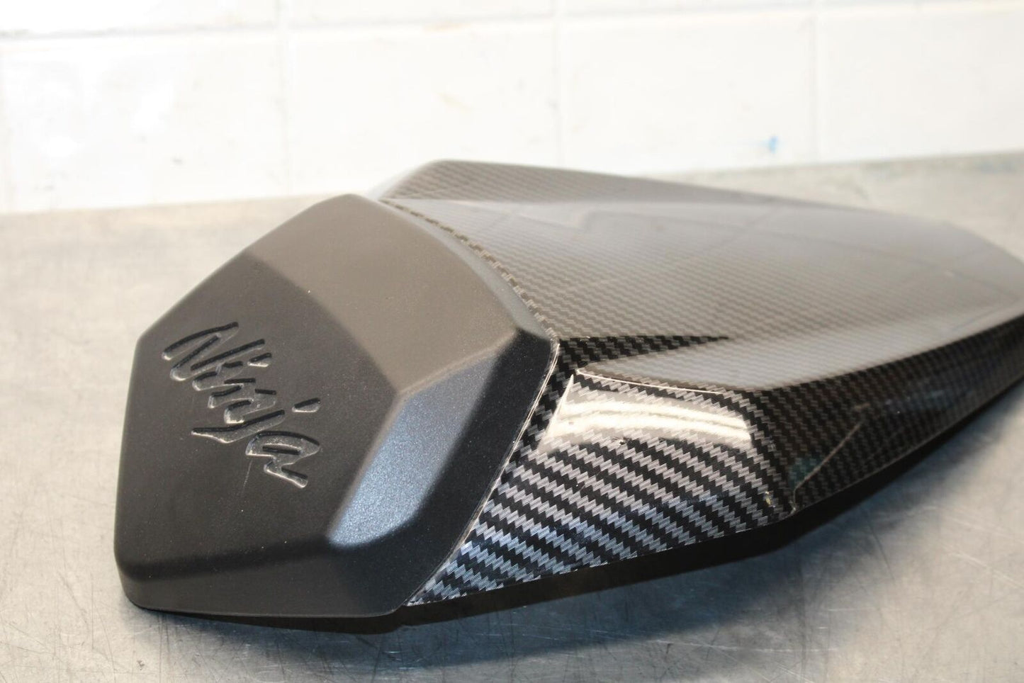 16-20 KAWASAKI ZX10R REAR BACK SEAT SOLO COWL FAIRING COVER BB591