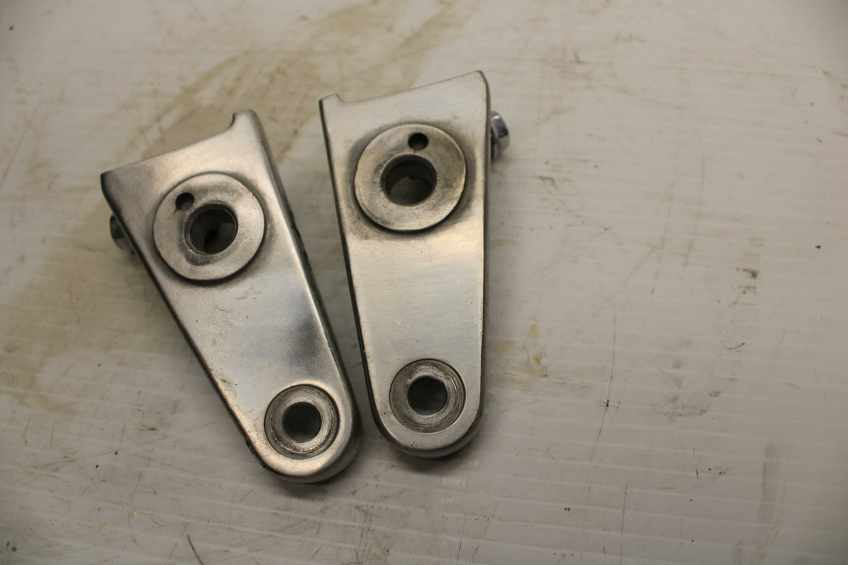 83-86 HONDA V65 MAGNA HEADLIGHT BRACKET BB236