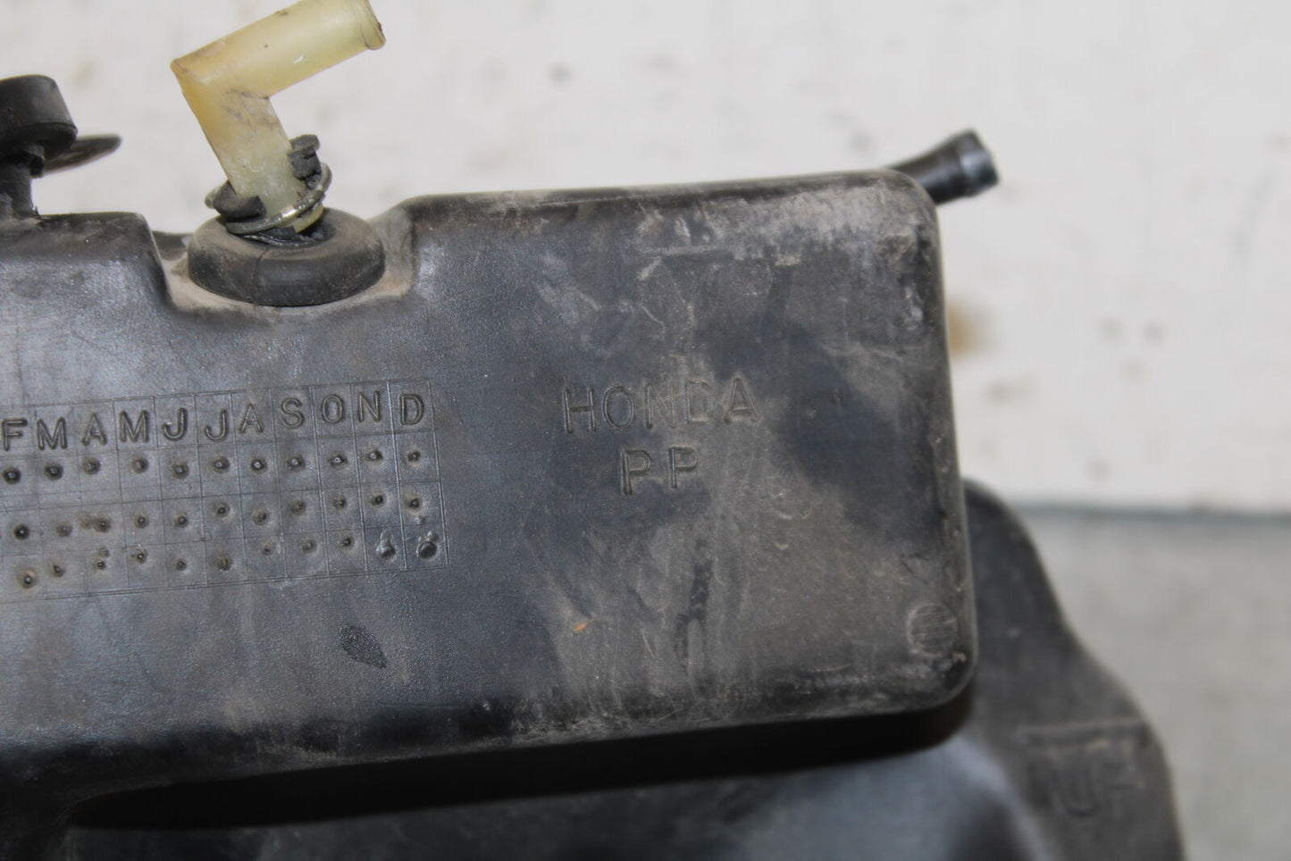 93-00 HONDA GOLDWING 1500 GL1500SE COOLANT WATER TANK RESERVOIR BOTTLE BB700