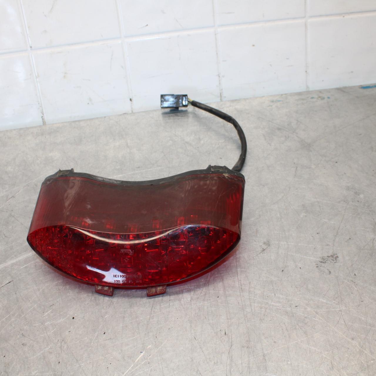 2006 Triumph Daytona 675 Triple REAR TAIL TAILLIGHT BACK BRAKE LIGHT BB434