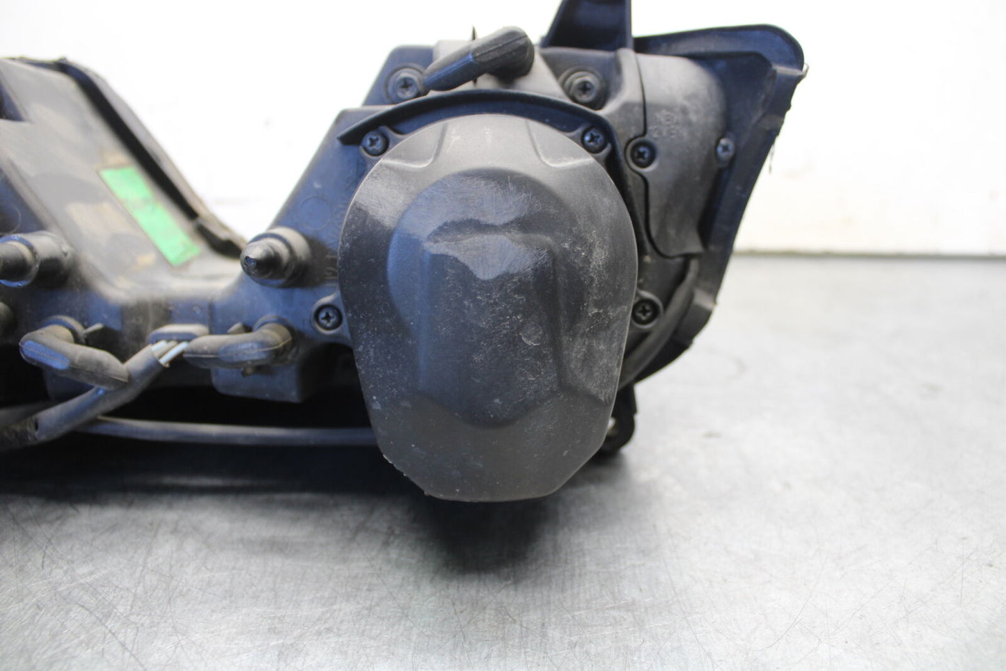 07-08 TRIUMPH DAYTONA 675 FRONT HEADLIGHT HEAD LIGHT LAMP BB685