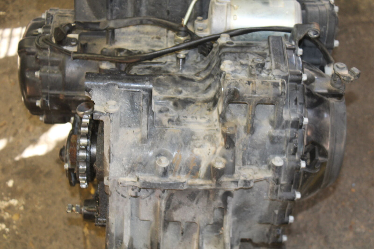 01-06 TRIUMPH TIGER 955I ENGINE MOTOR BB693