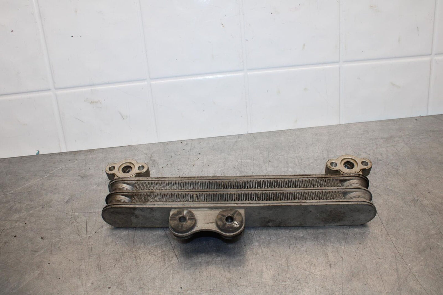 2000 Honda Super Hawk 1000 VTR1000F ENGINE MOTOR OIL COOLER BB577