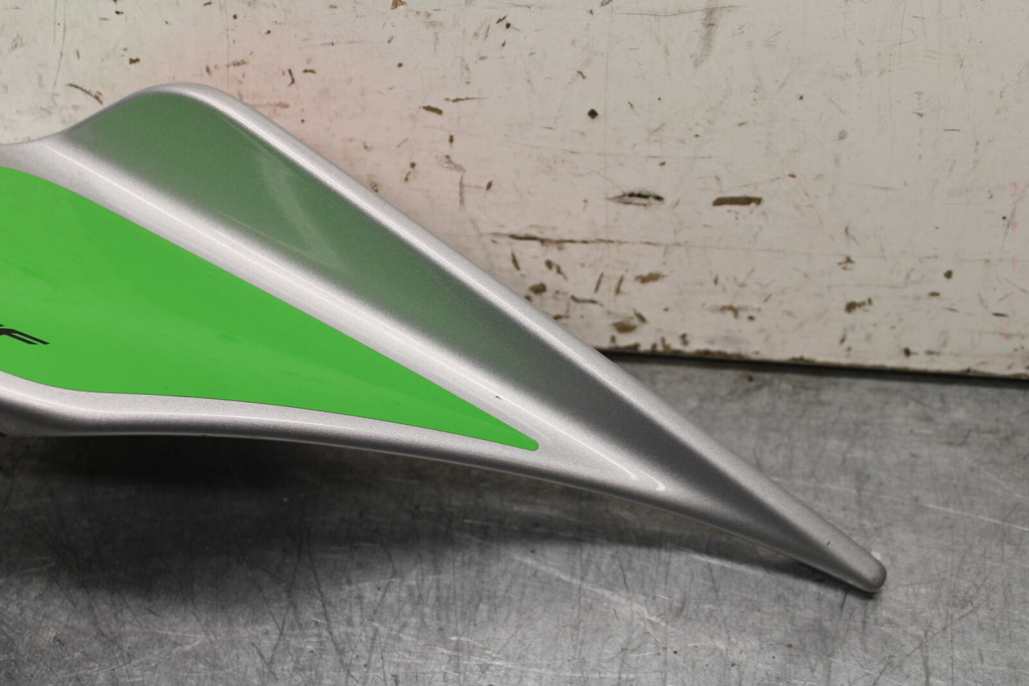 15-19 APRILIA RSV4 RF LEFT REAR BACK TAIL FAIRING COWL SHROUD BB611
