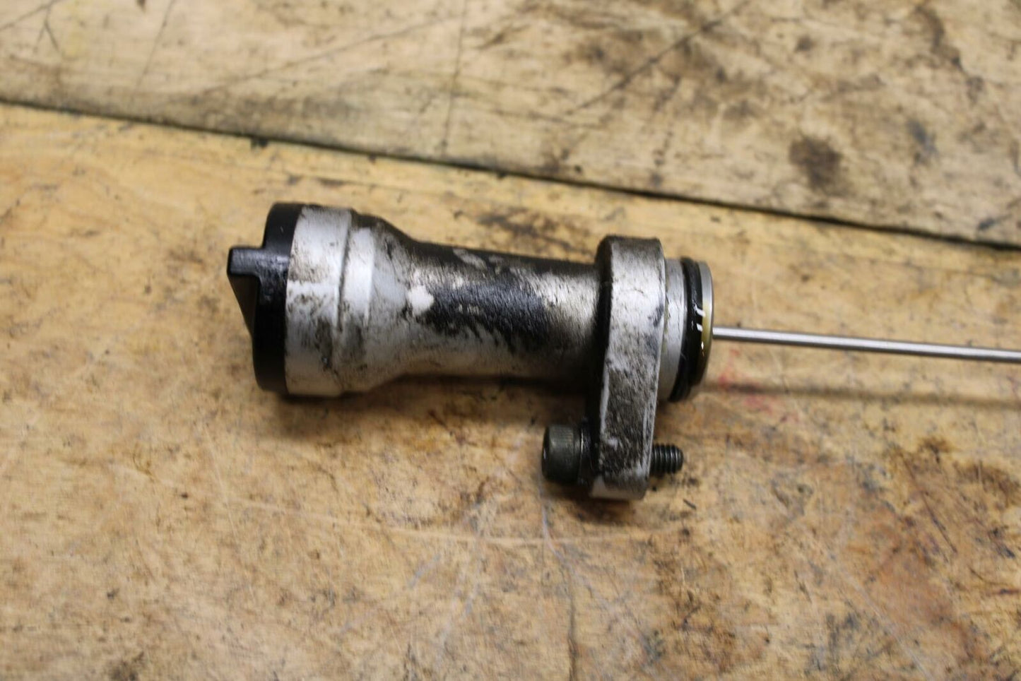99-03 YAMAHA ROAD STAR XV1600A ENGINE MOTOR OIL DIPSTICK GAUGE BB344