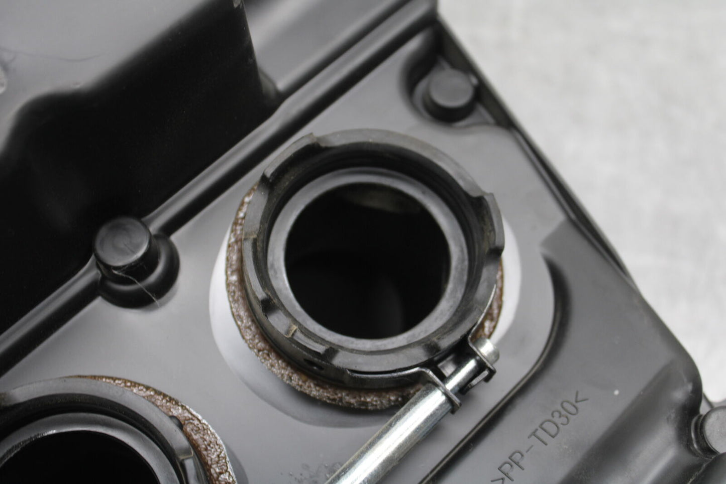 18-24 KAWASAKI NINJA 650 AIRBOX AIR INTAKE FILTER BOX BB725