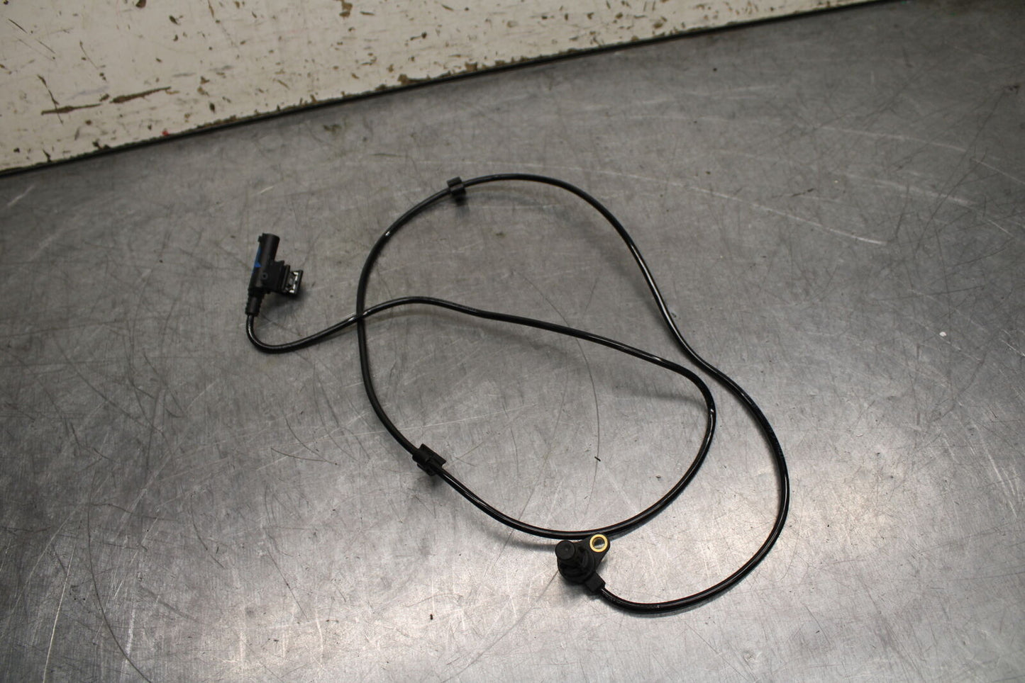 21-24 APRILIA TUONO 660 FACTORY REAR ABS BRAKE SENSOR BB733