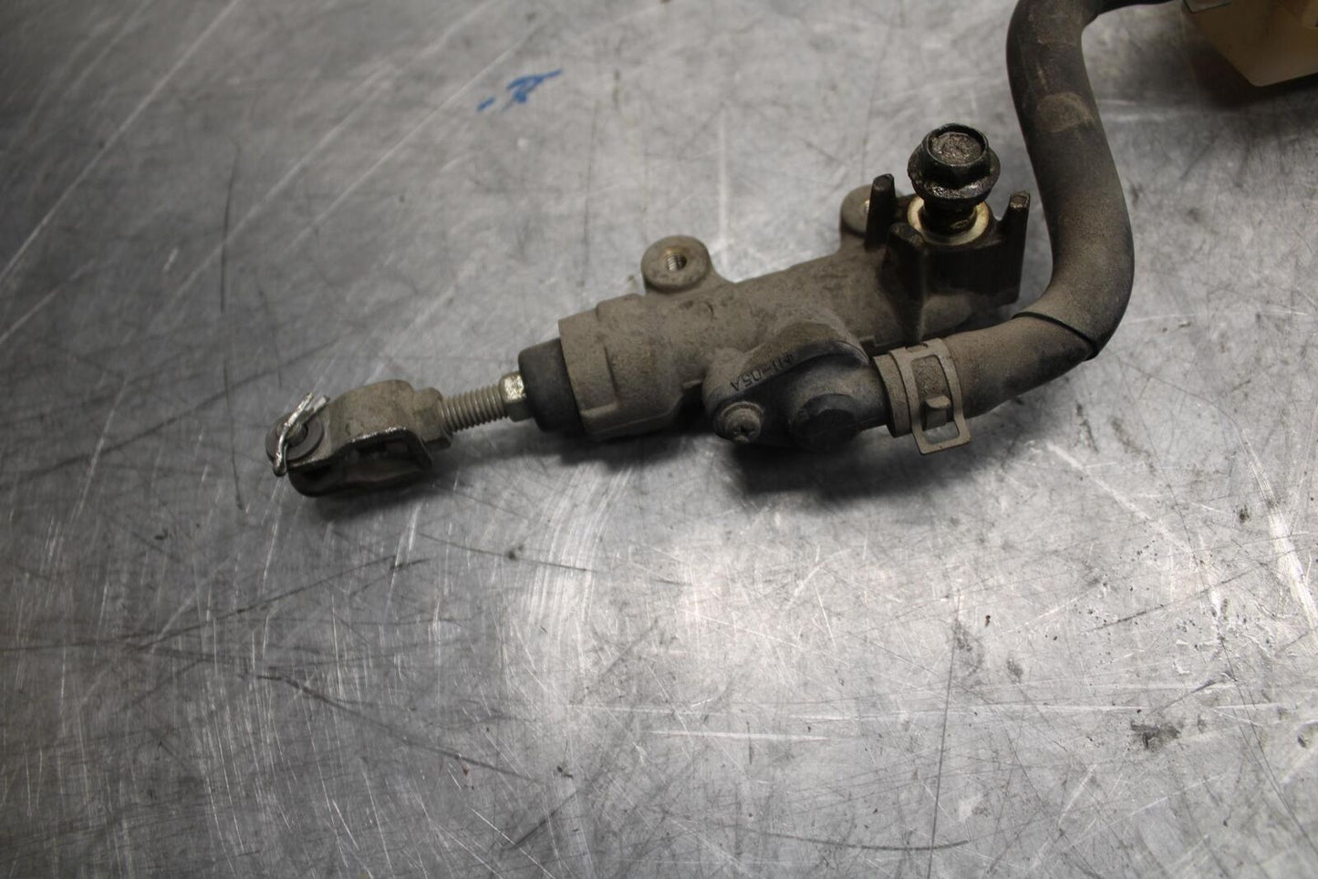 1998 Suzuki TL1000S REAR BACK BRAKE MASTER CYLINDER W RESERVOIR BB508