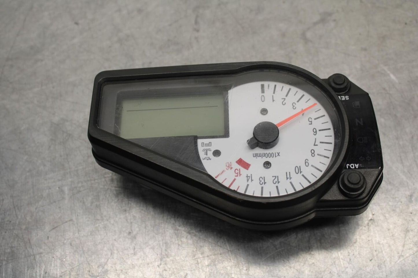 01-03 SUZUKI GSXR600 SPEEDO TACH GAUGES DISPLAY SPEEDOMETER TACHOMETER BB639