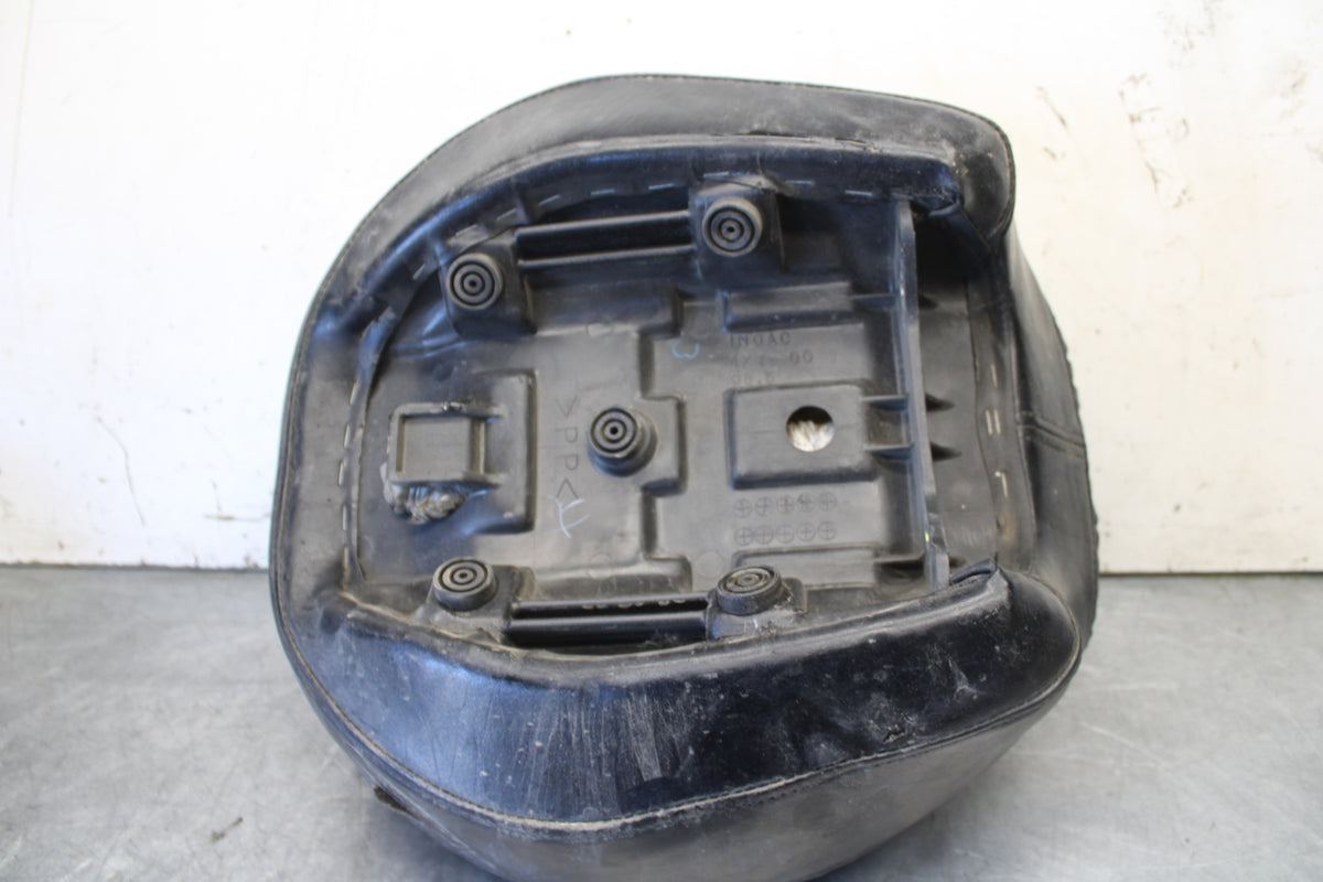 05-06 YAMAHA ROYAL STAR REAR BACK PASSENGER SEAT BB697