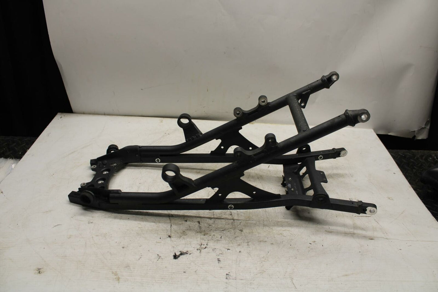 08-11 TRIUMPH SPEED TRIPLE REAR SUBFRAME BACK SUB FRAME BB366