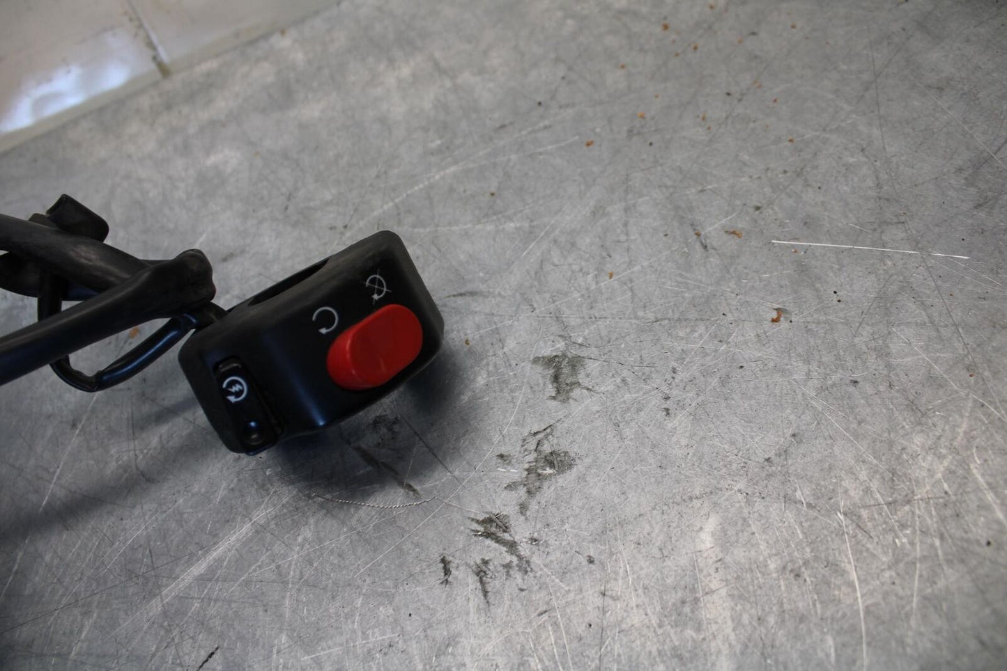 2006 Triumph Daytona 675 Triple RIGHT CLIP ON HANDLE KILL OFF START SWITCH BB434