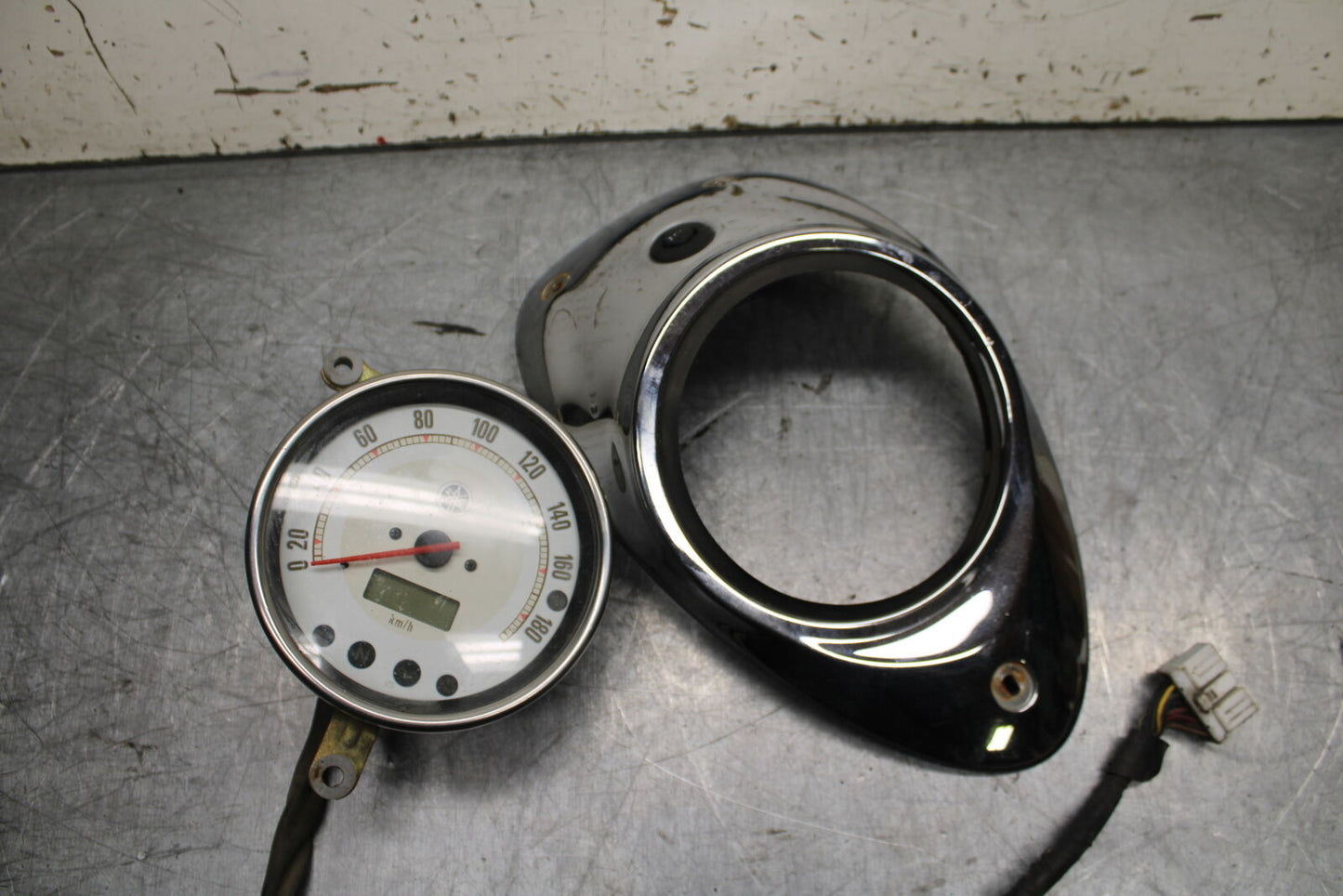 99-00 YAMAHA V STAR 1100 GAUGES METER SPEEDO TACH BB711