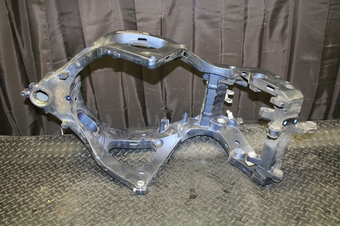 10 SUZUKI GSXR750 FRAME CHASSIS bb190