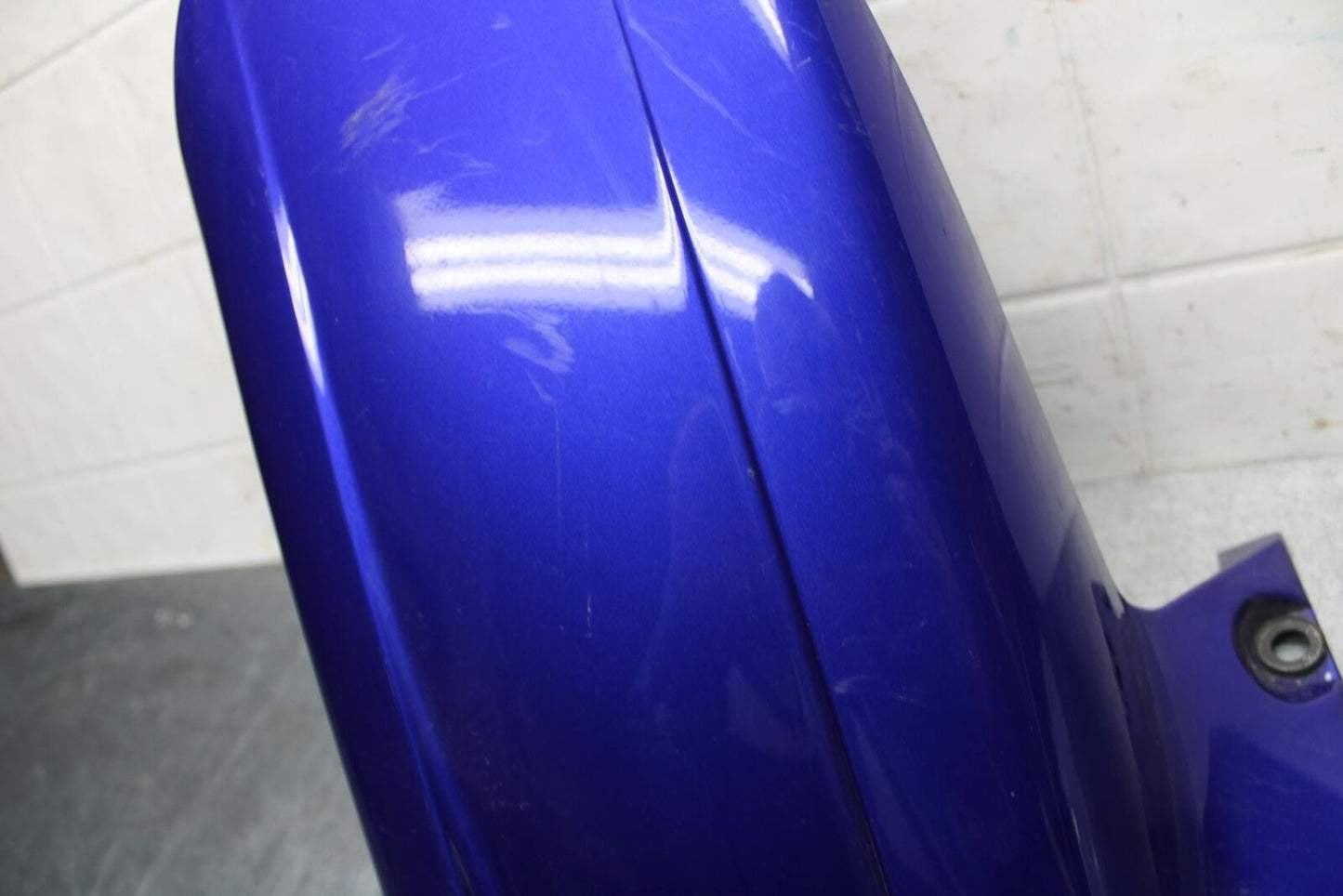 98-99 YAMAHA YZF R1 REAR BACK WHEEL TIRE HUGGER FENDER BB74