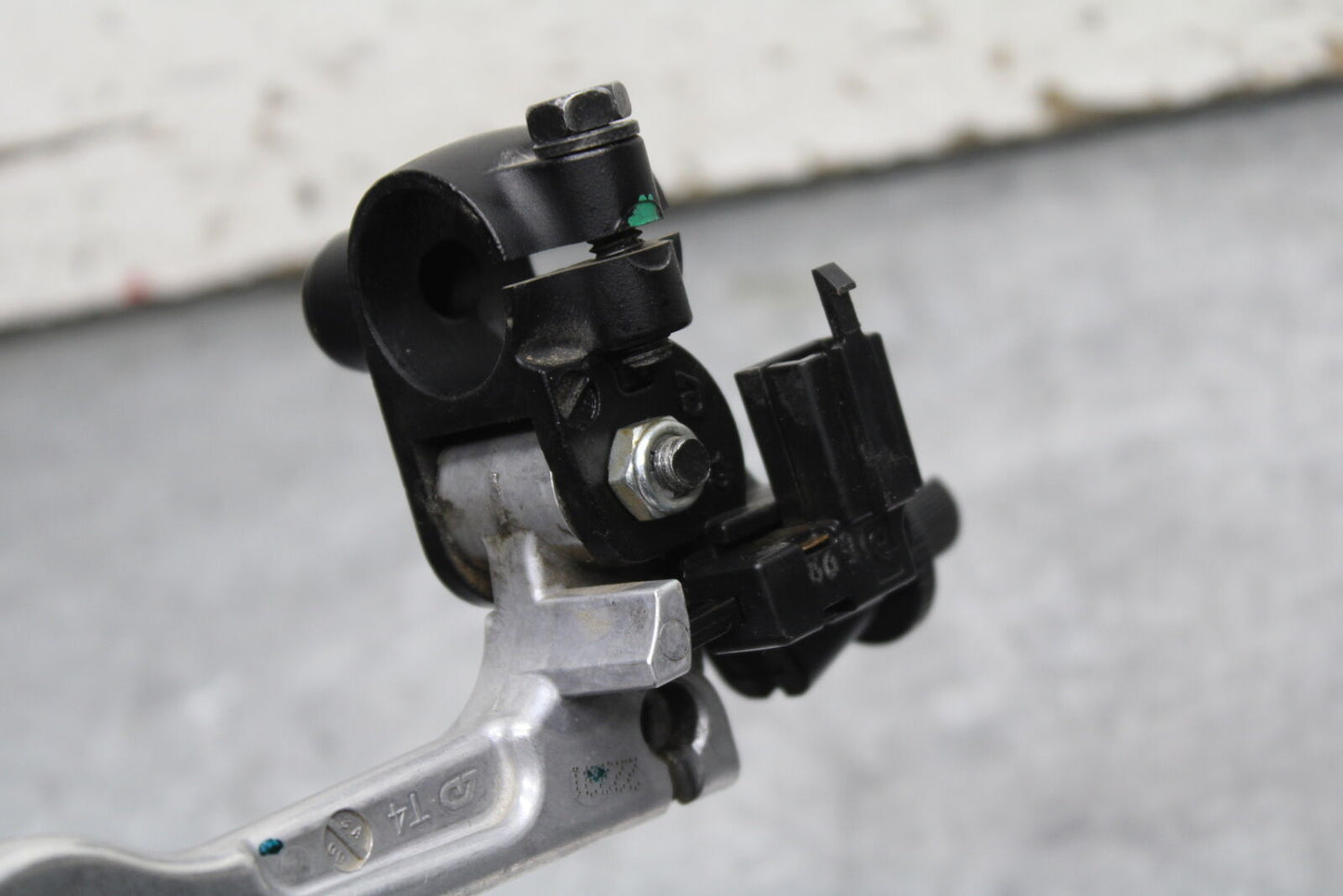 19-24 YAMAHA R3 CLUTCH PERCH MOUNT WITH LEVER BB736