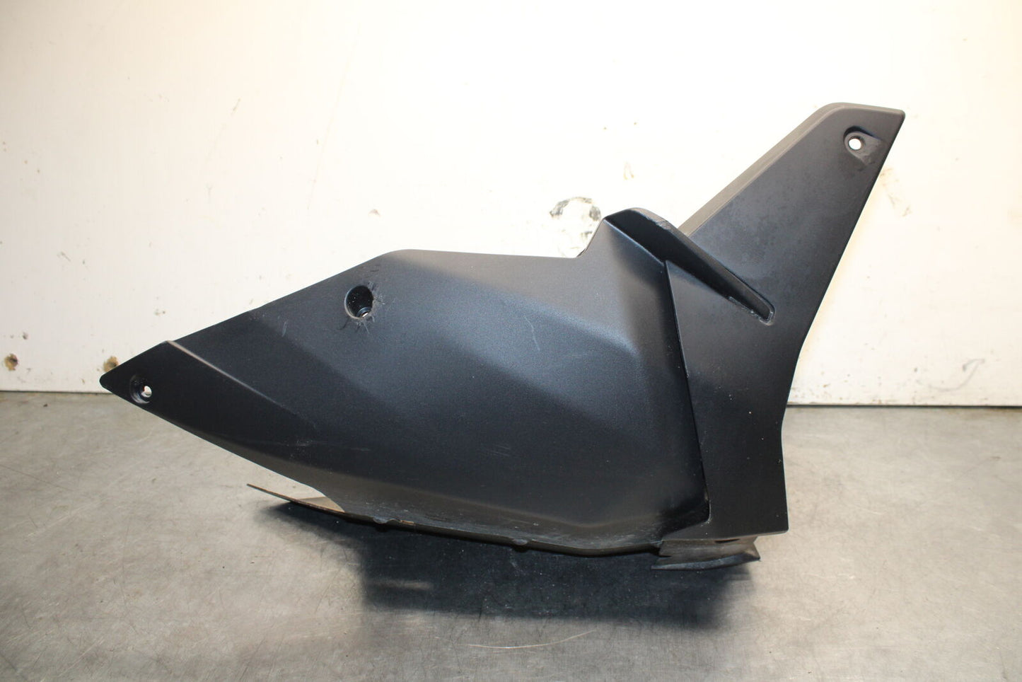 21-24 APRILIA TUONO 660 FACTORY LOWER BOTTOM BELLY FAIRING COWL BB733