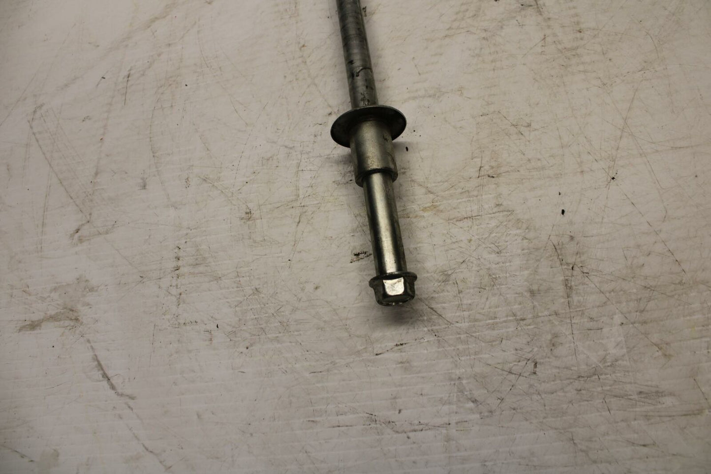 04-09 SUZUKI GS500F FRONT WHEEL RIM AXLE PIVOT BOLT 54711-01D00 BB261