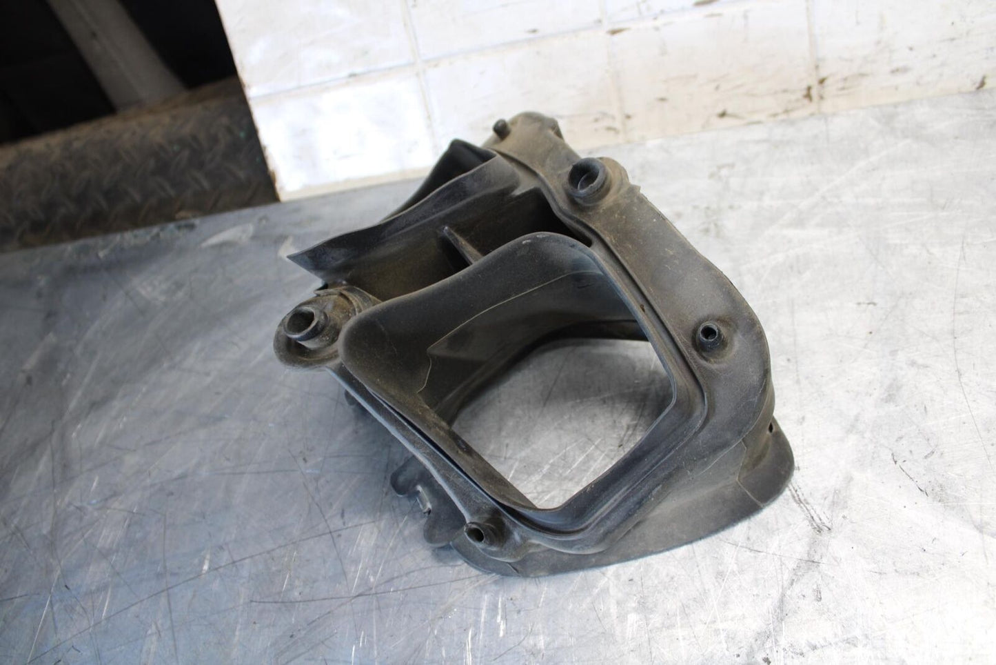 2011 Honda CBR600RR RAM AIR INTAKE TUBE DUCT GASKET SEAL RUBBER BB520