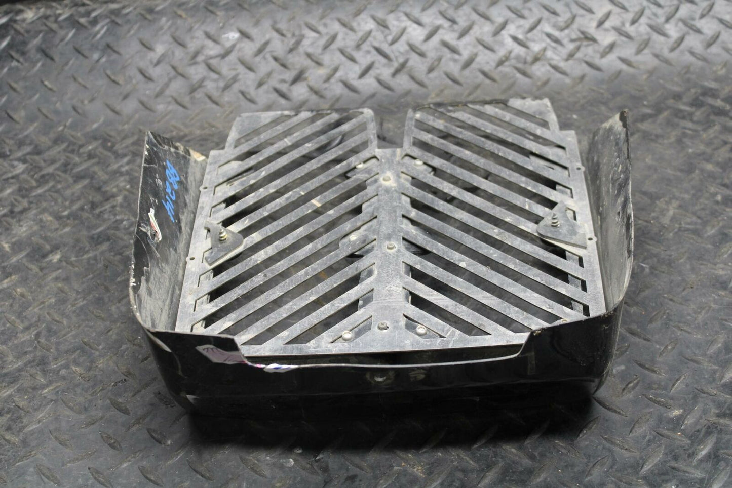 02-06 YAMAHA BANSHEE 350 FRONT CENTER BUMPER COVER GRILLE FASCIA PANEL BB214