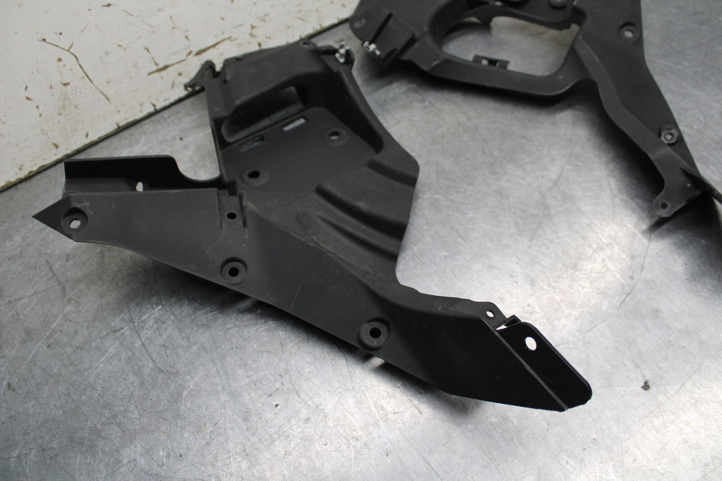 21-24 APRILIA TUONO 660 FACTORY RIGHT LEFT INNER FAIRINGS COWLS PANELS BB733