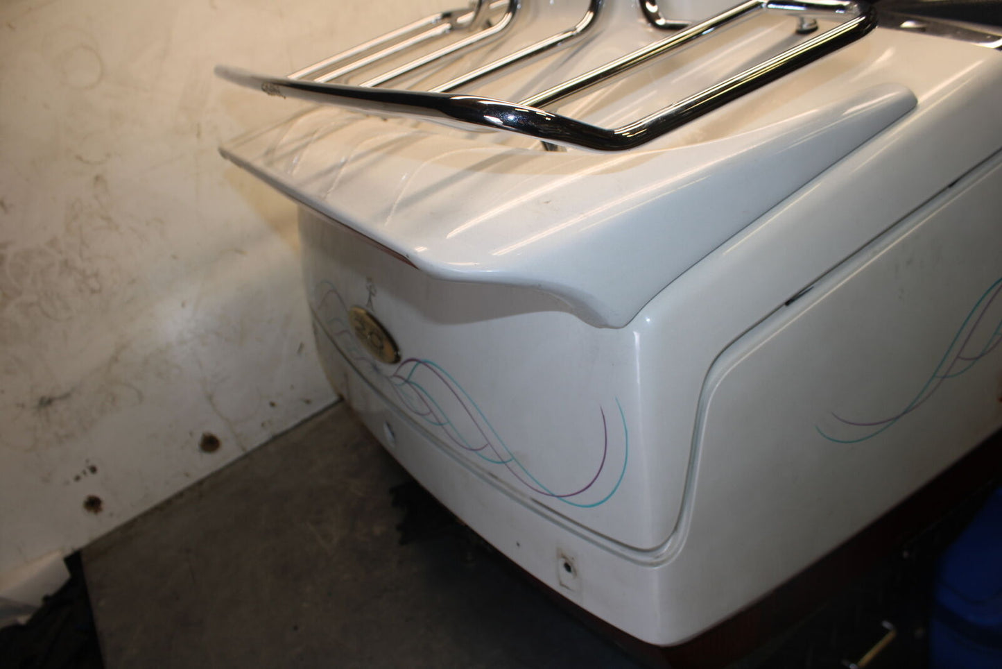 93-00 HONDA GOLDWING 1500 GL1500SE REAR TRUNK COMPARTMENT BB700