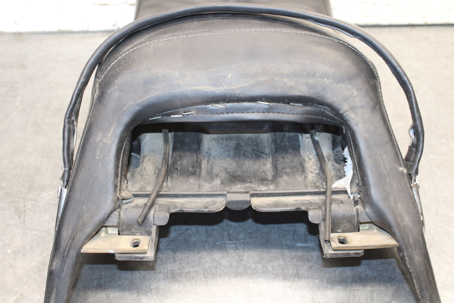 85-86 SUZUKI MADURA 1200 REAR BACK PASSENGER SEAT BB691