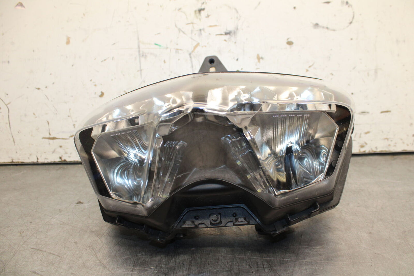 19-22 KAWASAKI Z400 FRONT HEADLIGHT HEAD LIGHT LAMP BB738