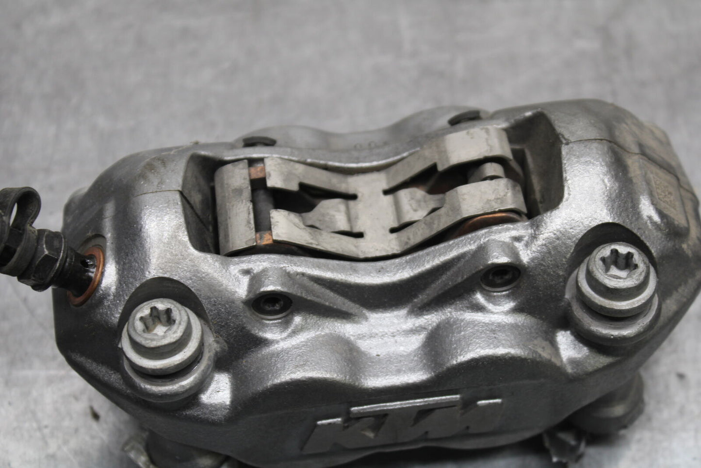 21-24 KTM 890 ADVENTURE R RIGHT LEFT FRONT BRAKE CALIPER SET PAIR CALIPERS BB723