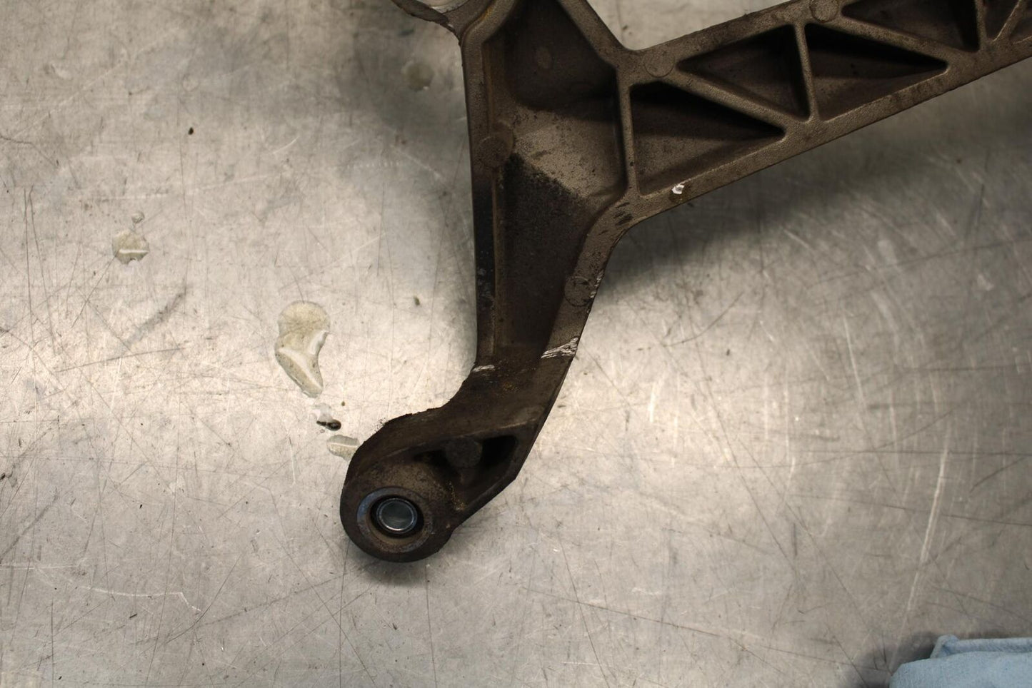 2008 Aprilia Shiver 750 SL750 LEFT REARSET REAR INCLUDING REAR PEG BB551