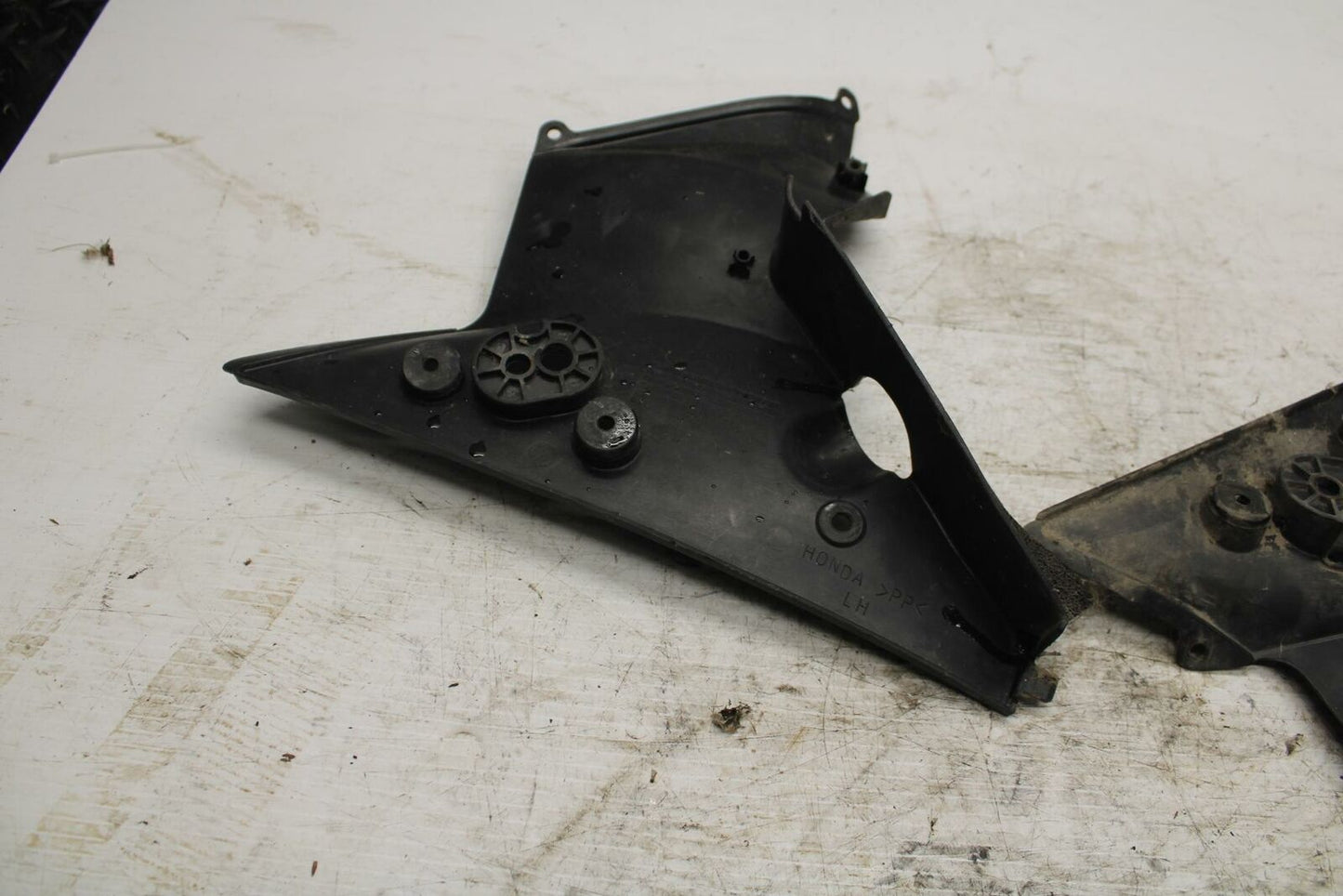 00-01 HONDA CBR929RR RIGHT LEFT INNER FAIRINGS COWLS PANELS #B BB265