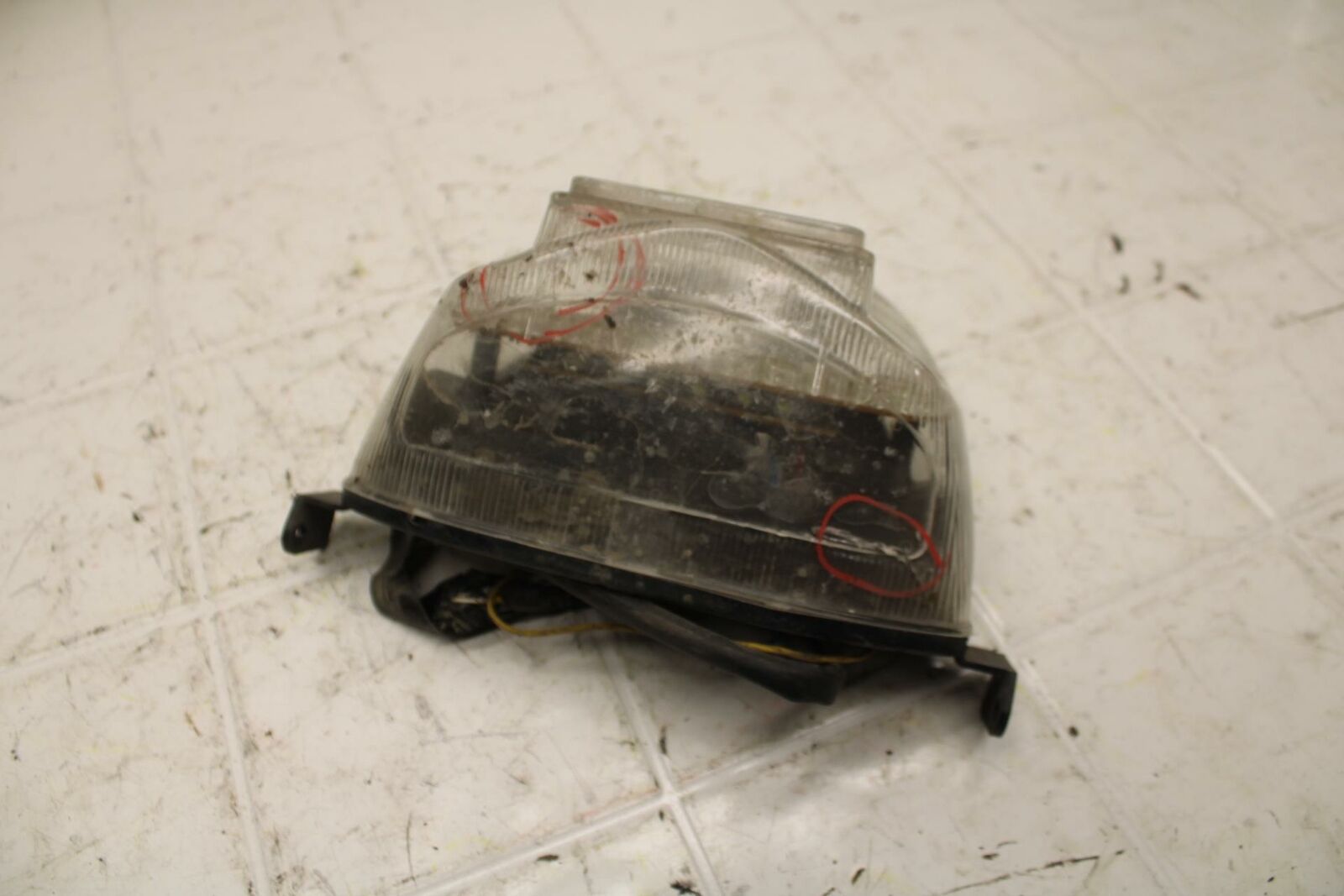 01-02 SUZUKI GSXR750 AFTERMARKET REAR TAIL TAILLIGHT BACK BRAKE LIGHT BB15