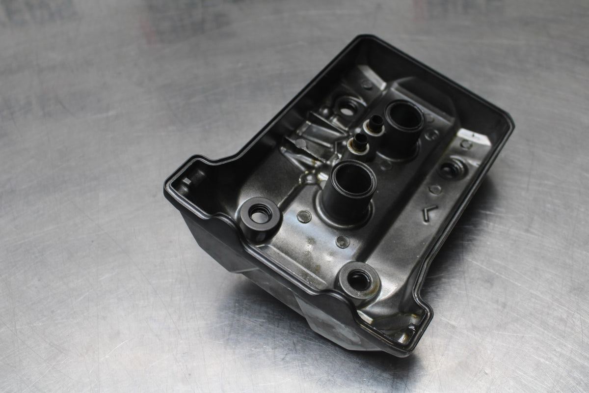 17-18 YAMAHA YZF R3 ENGINE TOP END CYLINDER HEAD COVER BB813