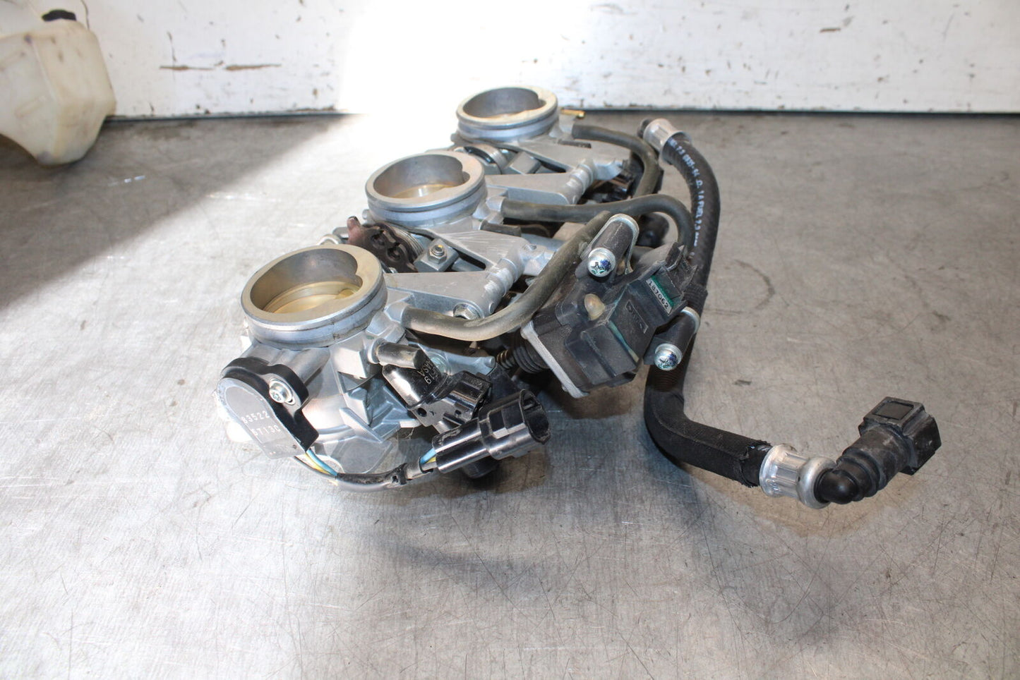 07-08 TRIUMPH DAYTONA 675 MAIN FUEL INJECTORS / THROTTLE BODIES T1240478 BB685