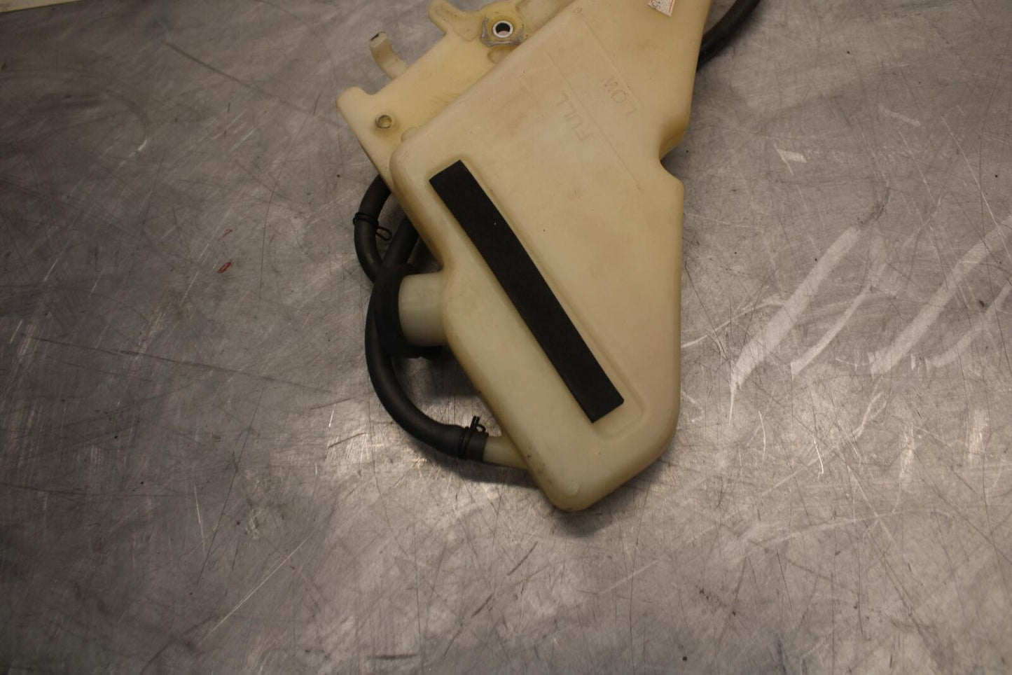 2010 Aprilia RSV1000R COOLANT WATER TANK RESERVOIR BOTTLE BB513