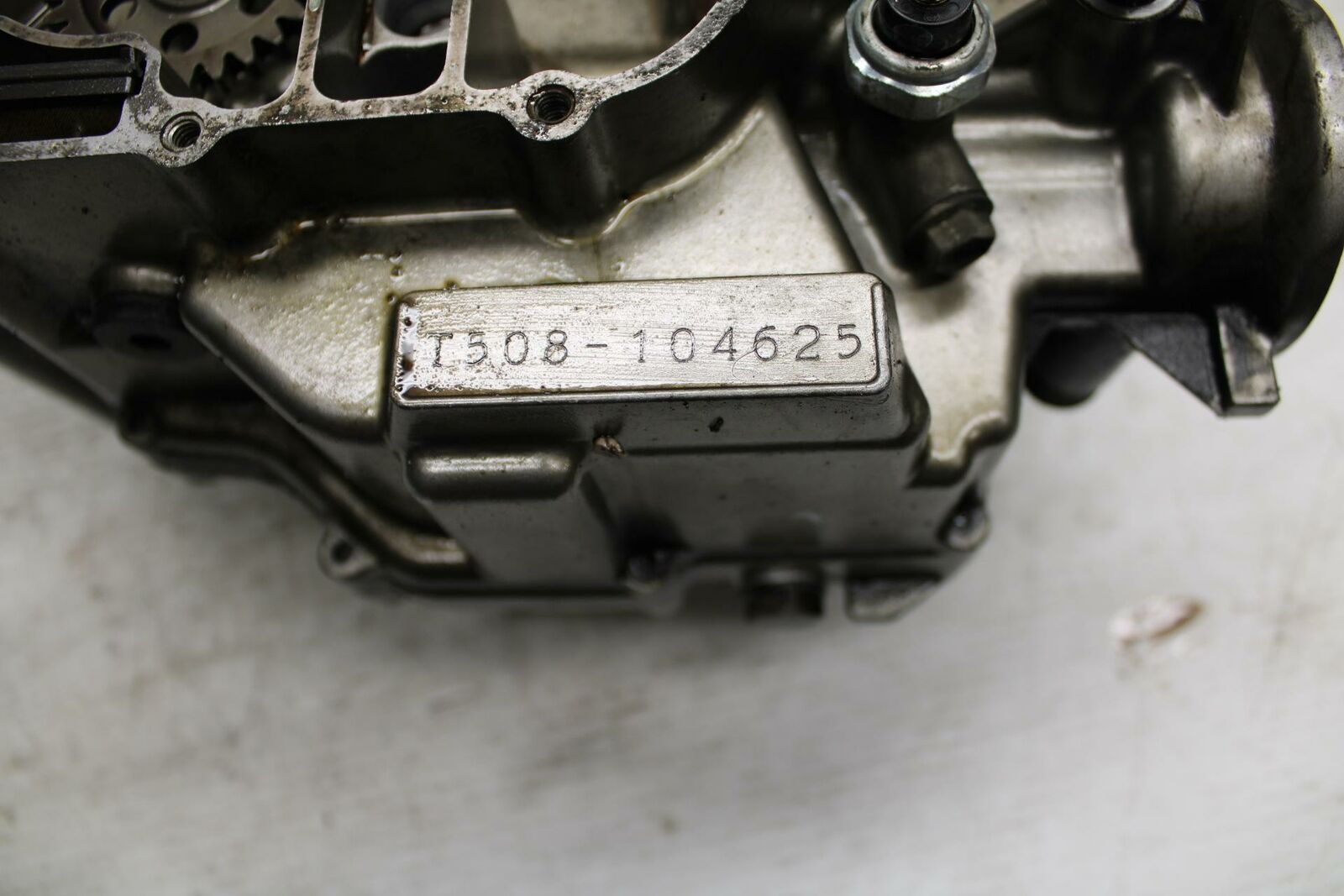 03-05 SUZUKI SV1000 ENGINE MOTOR CRANKCASE CRANK CASES BLOCK BB296