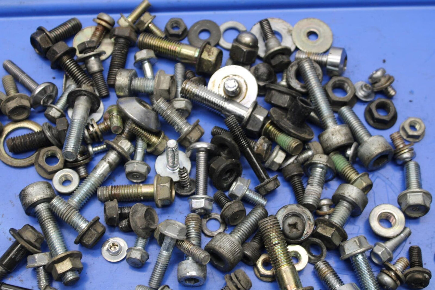 1985 Honda Shadow 500 VT500C MISCELLANEOUS BOLTS HARDWARE MOTOR SCREWS BB615