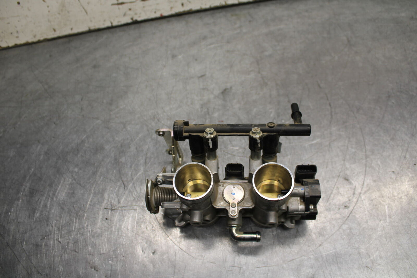 19-24 YAMAHA R3 MAIN FUEL INJECTORS / THROTTLE BODIES BB736