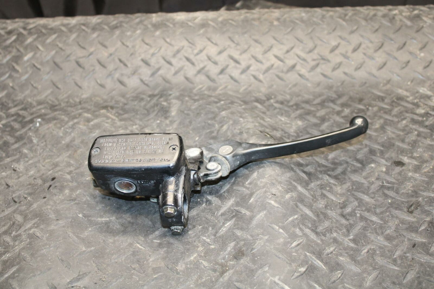 91-02 HONDA ST1100 FRONT BRAKE MASTER CYLINDER w/ LEVER BB222