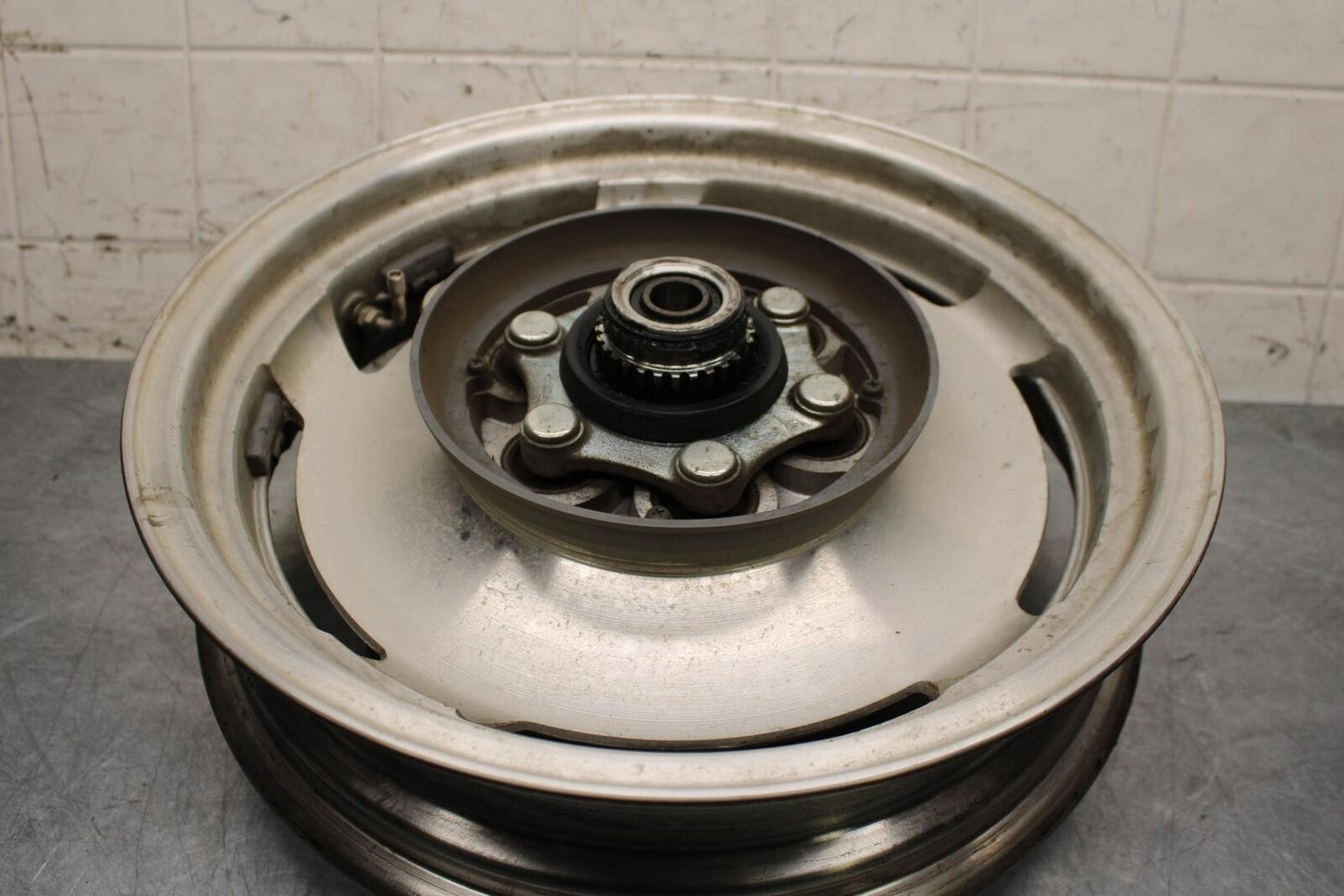 2003 Yamaha Vmax 1200 VMX1200 REAR ROTOR BACK BRAKE DISC AND WHEEL BB563