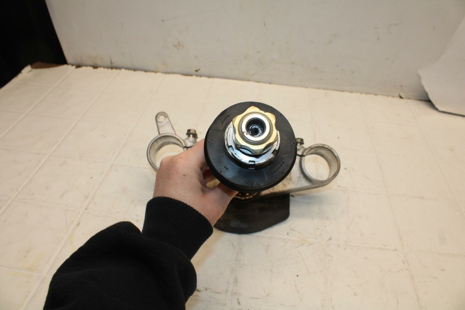 03-05 SUZUKI SV1000 FRONT FORKS CLAMP LOWER TRIPLE TREE STEM BB405