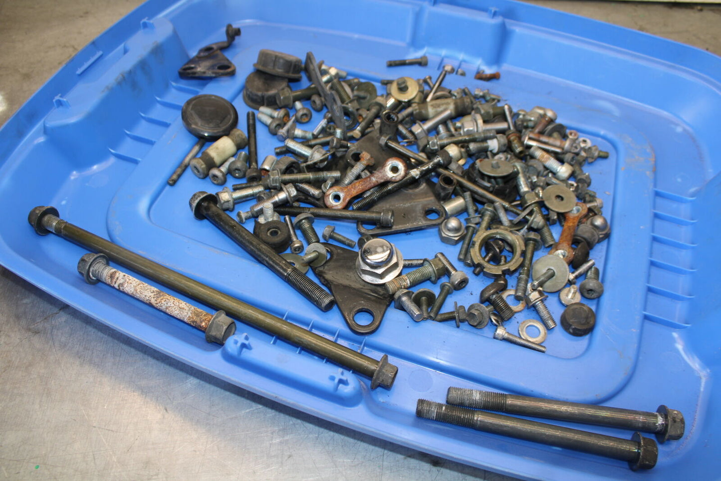 05-06 YAMAHA ROAD STAR XV1700A ENGINE MOUNTING BOLTS HARDWARE MOTOR SCREWS BB703
