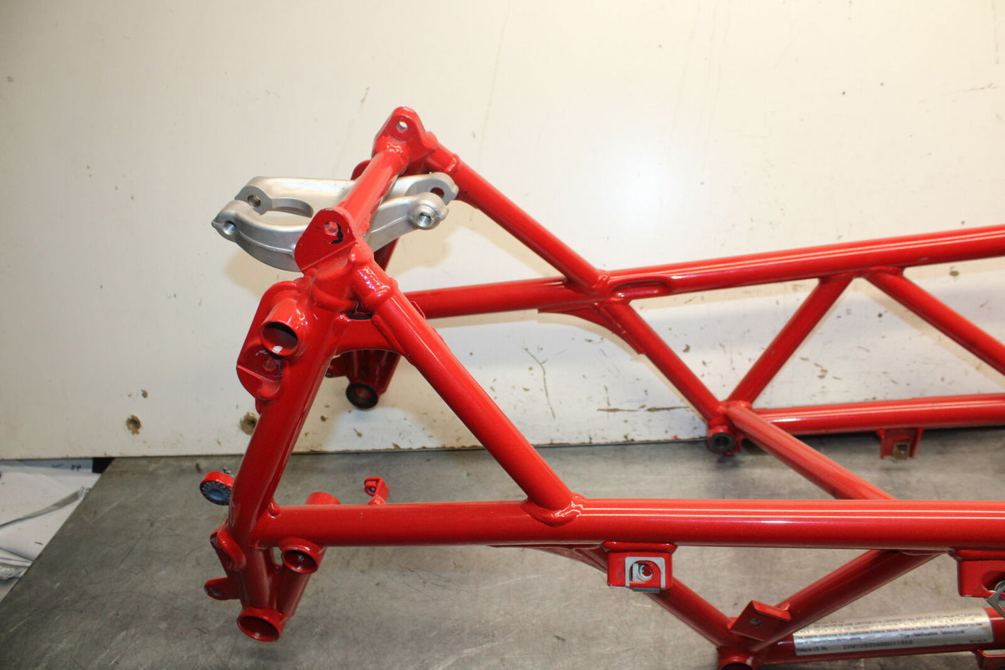 09-11 DUCATI STREETFIGHTER 1098 FRAME CHASSIS BB705