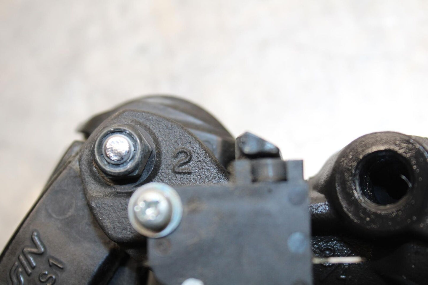 20 SUZUKI GSXR 1000 FRONT BRAKE MASTER CYLINDER w/ LEVER BB597