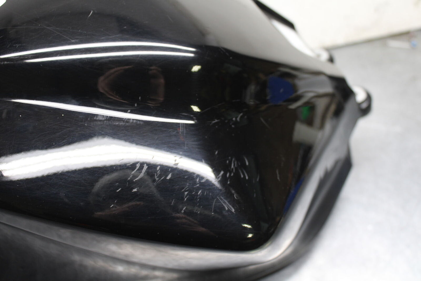 21-24 APRILIA TUONO 660 FACTORY GAS TANK FUEL CELL PETROL RESERVOIR BB733
