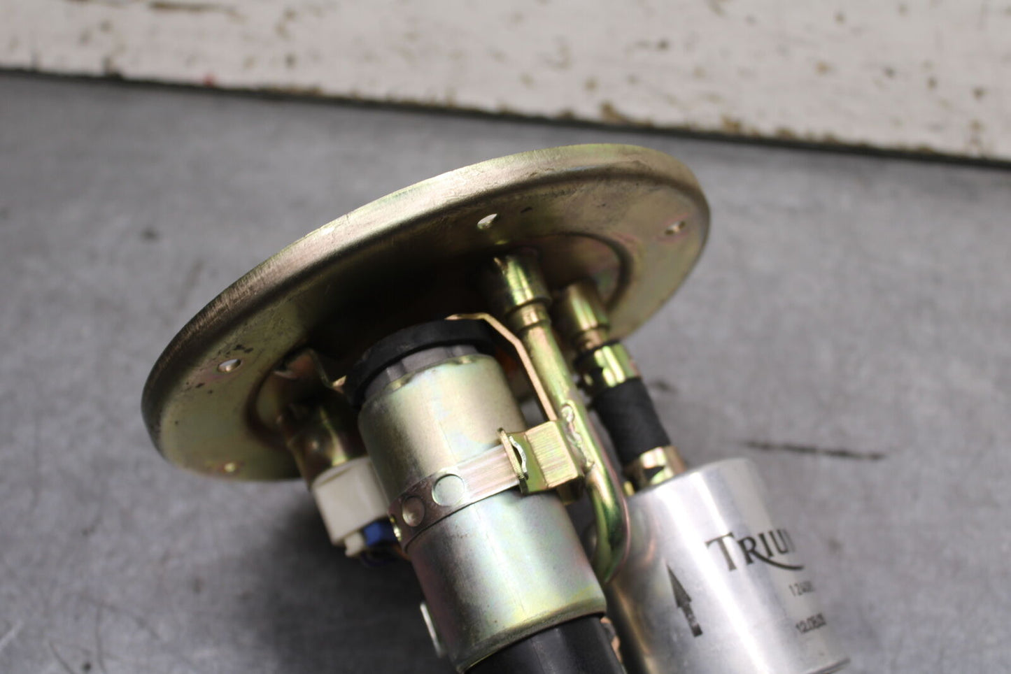 03-04 TRIUMPH DAYTONA 600 FUEL PUMP GAS PETROL SENDER UNIT BB745