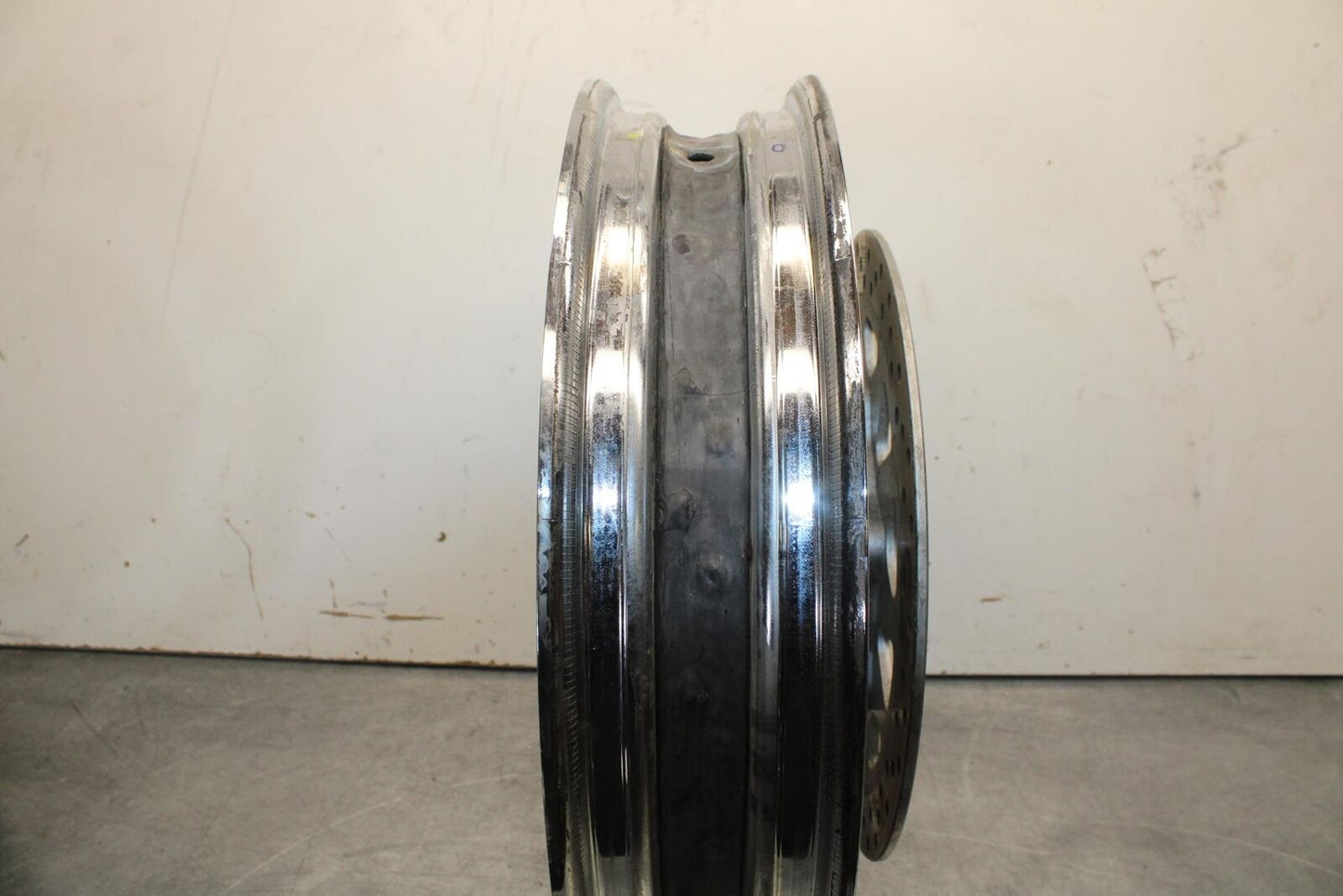2013 Suzuki Boulevard C50T FRONT WHEEL RIM BB625