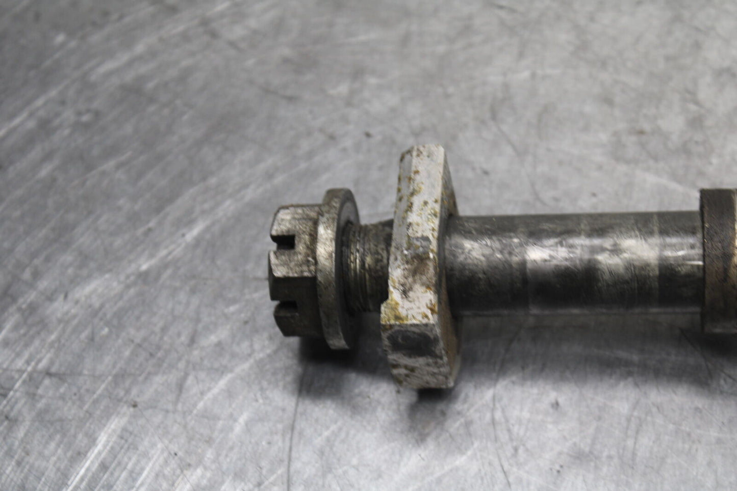 01-02 SUZUKI GSXR1000 REAR AXLE BACK WHEEL RIM PIVOT BOLT AXEL BB113