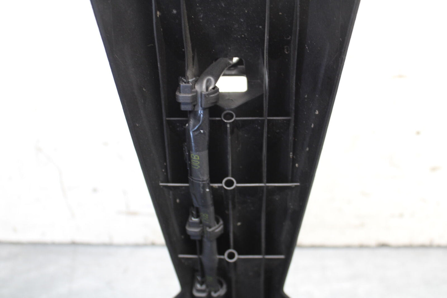 21-24 APRILIA RSV4 R REAR BACK FENDER MUD GUARD BB668