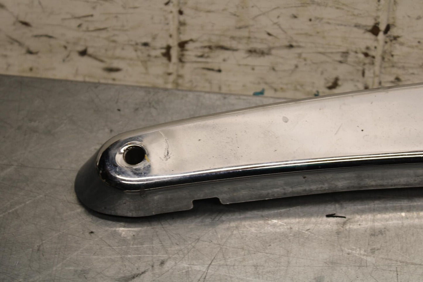 2004 Suzuki Intruder 1500 VL1500 REAR BACK FENDER SUPPORT FRAME SUBFRAME BB573